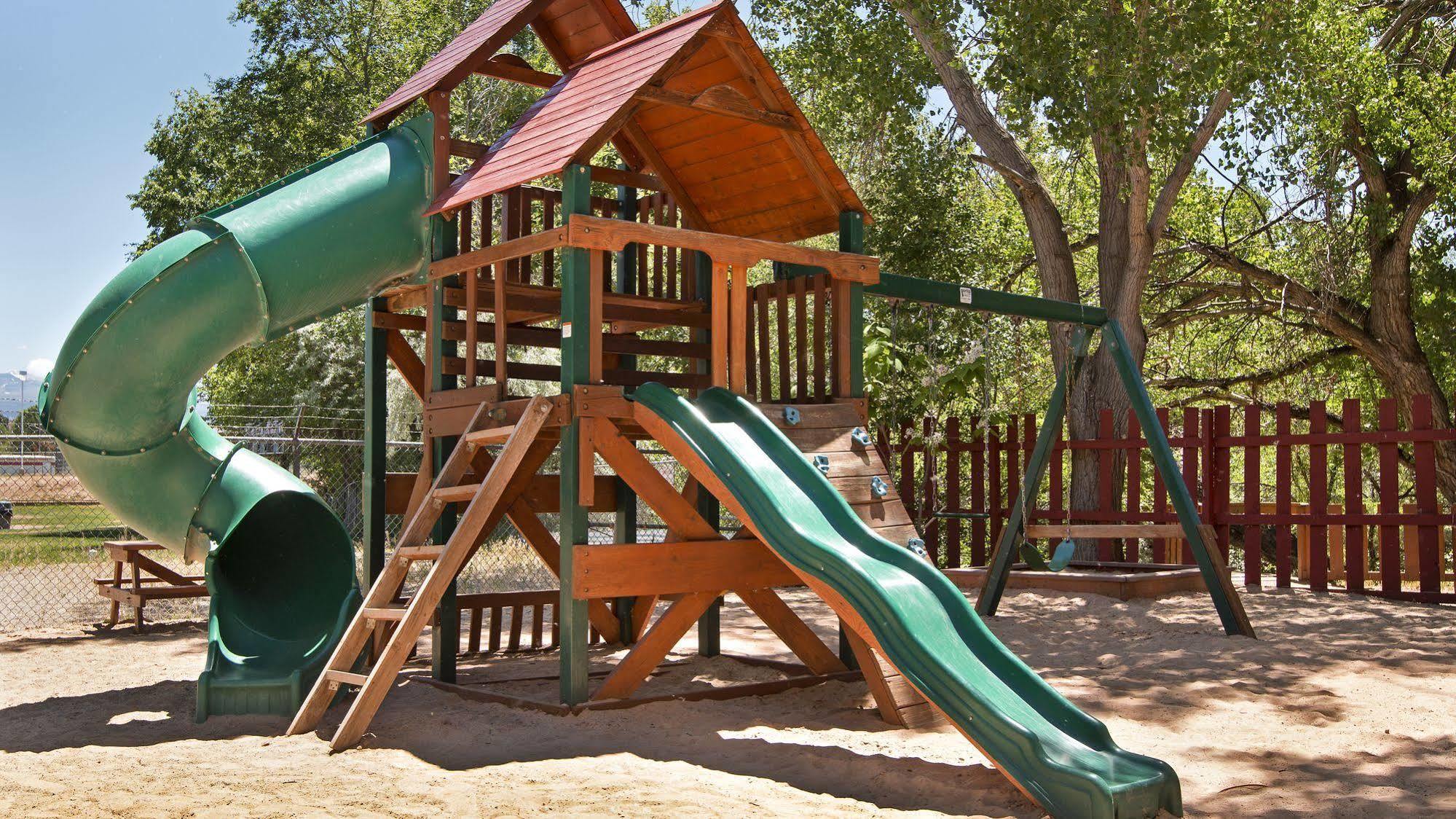 Sun Outdoors Moab Downtown Hotel Екстериор снимка